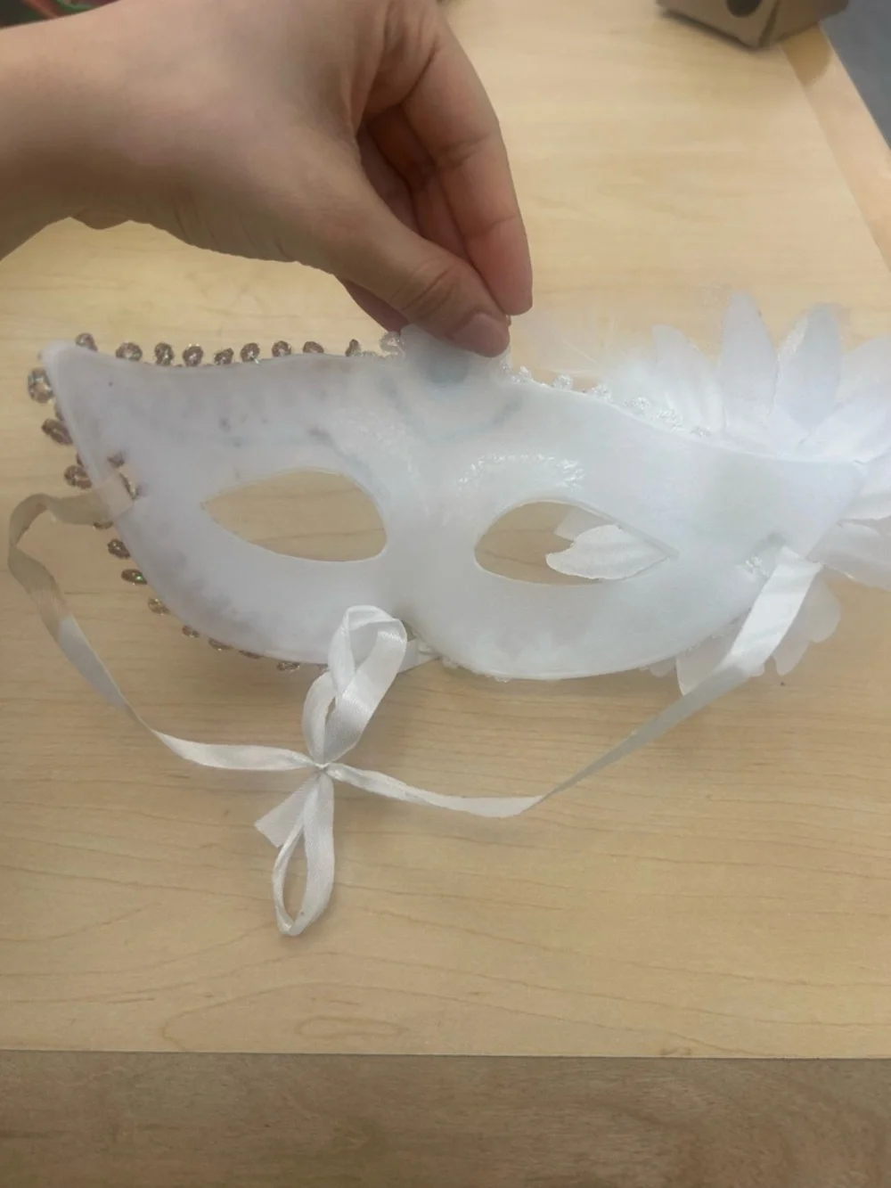 MASQUERADE MASK - Picture 6 of 7